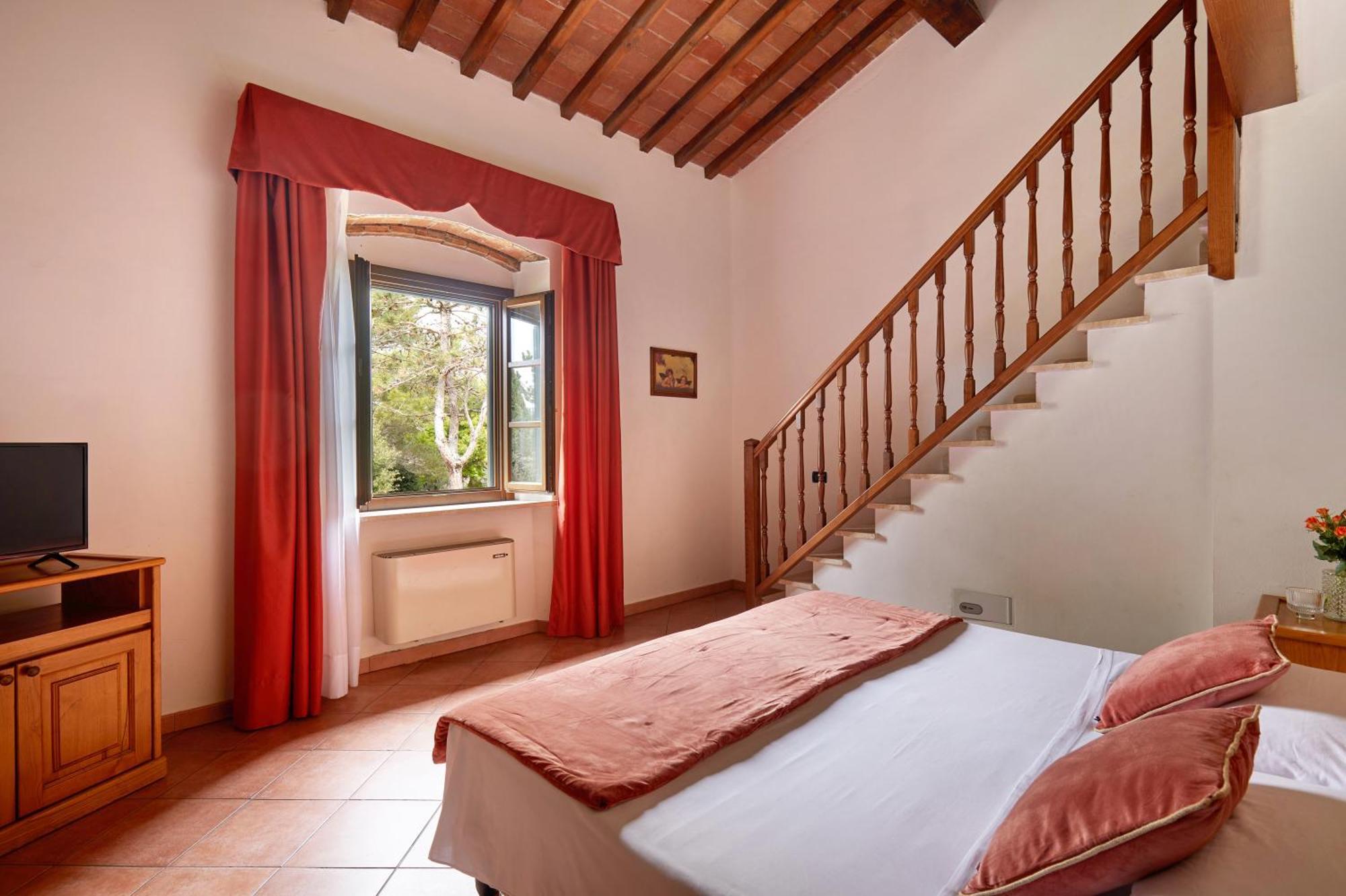 Relais Belvedere Montecatini Val di Cecina Habitación foto